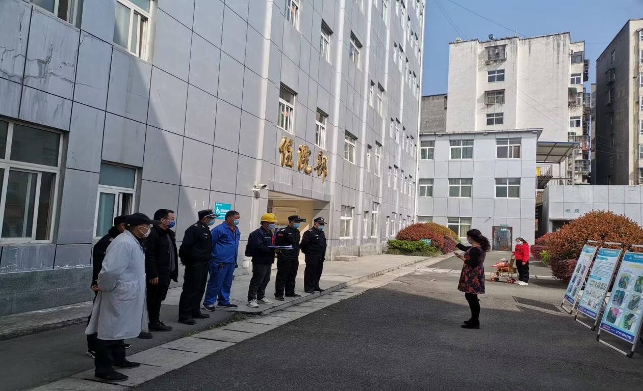 电梯困人救援3.png 电梯困人救援3.png