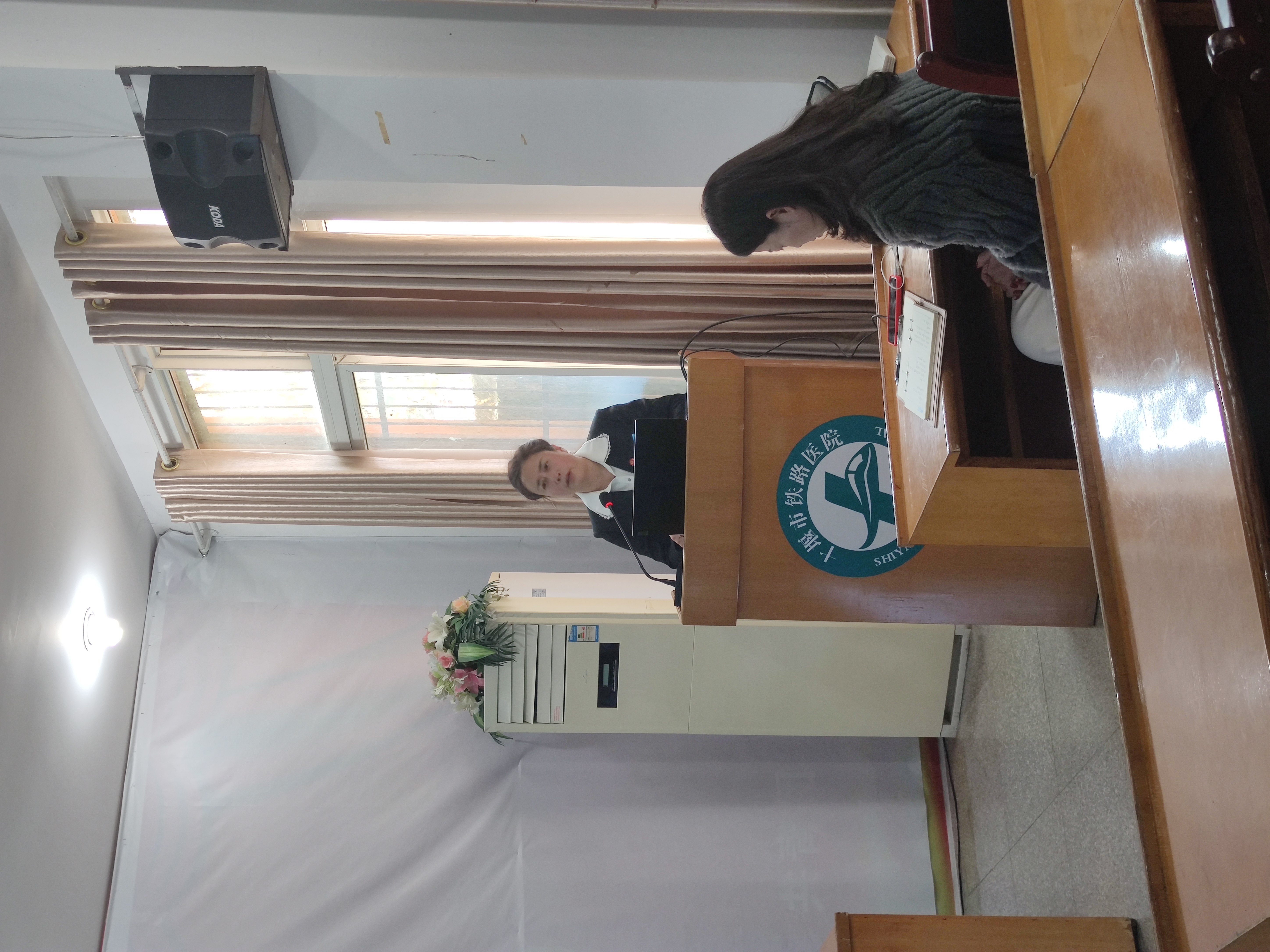 鲁院委发言.jpg 鲁院委发言.jpg