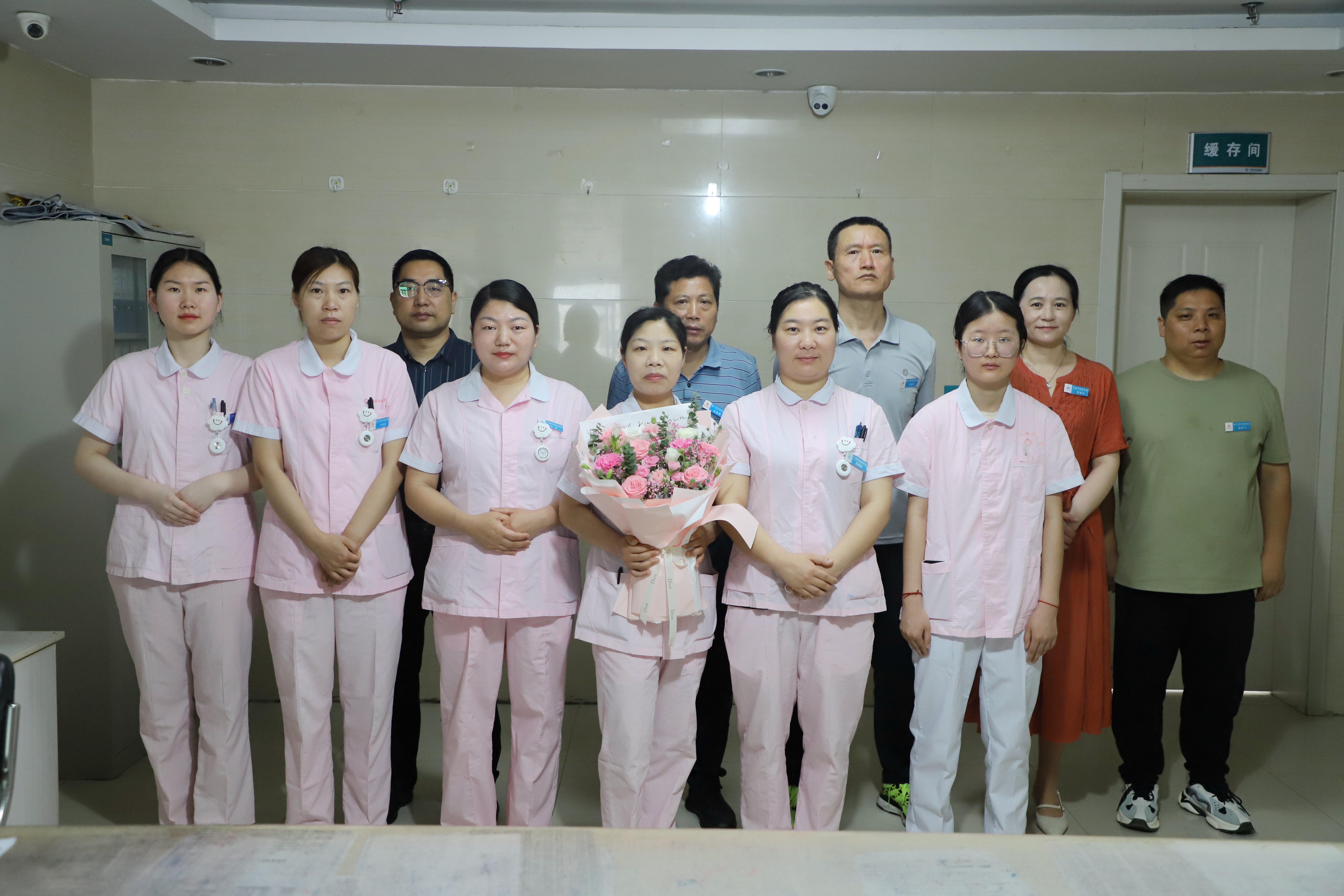 4、儿科合照.JPG 4、儿科合照.JPG