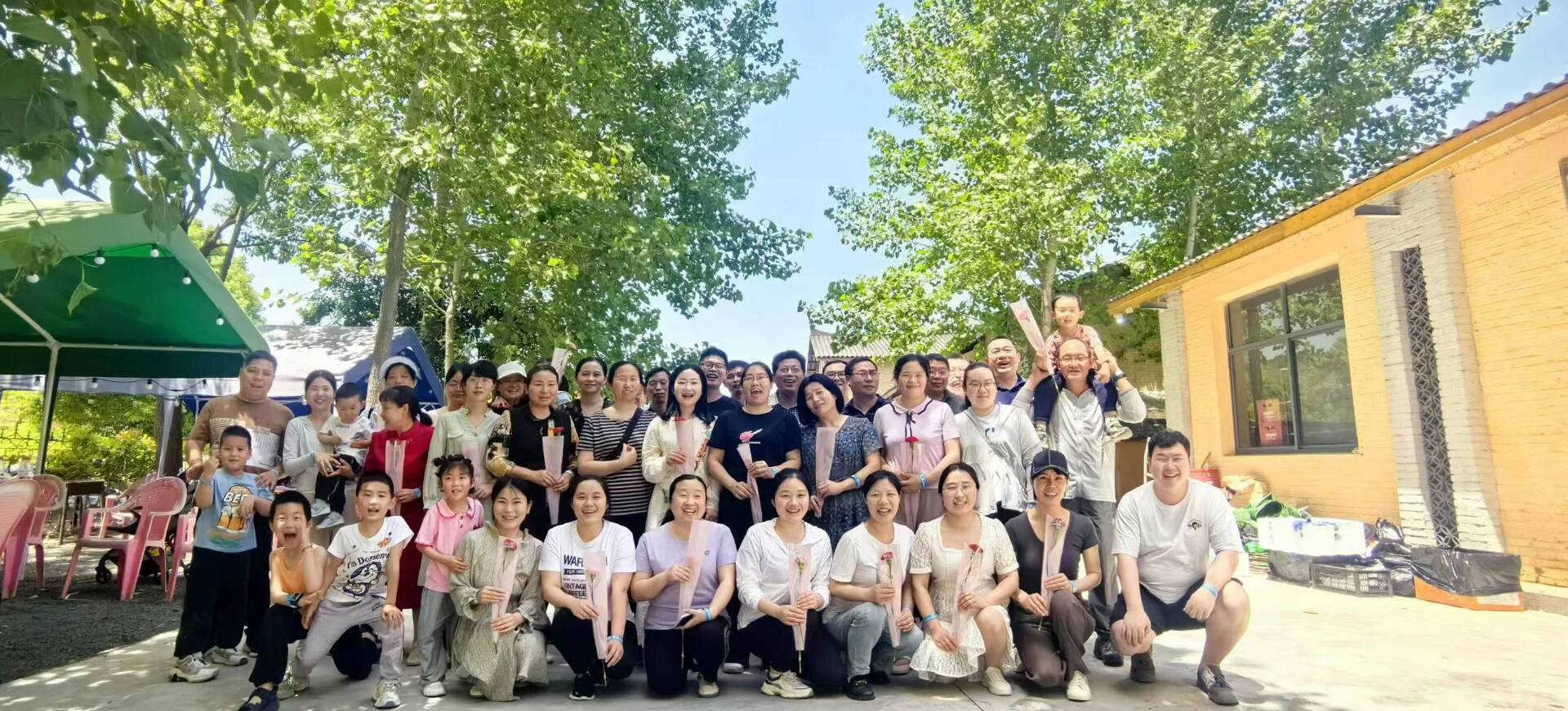 烧烤合影2.png 烧烤合影2.png